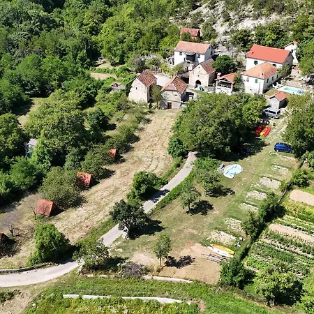 Rural Podastrana Apartamento Sinj