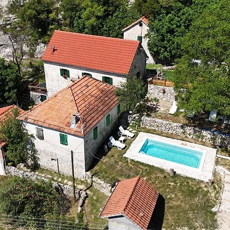 Rural Podastrana Apartamento *