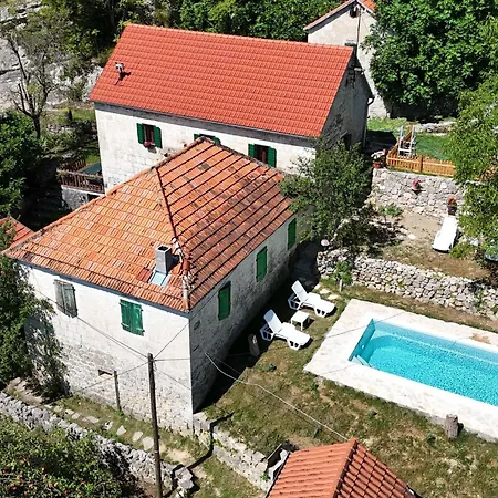 Rural Podastrana *