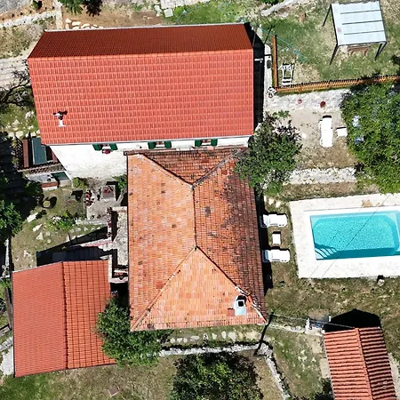 Rural Podastrana Apartamento